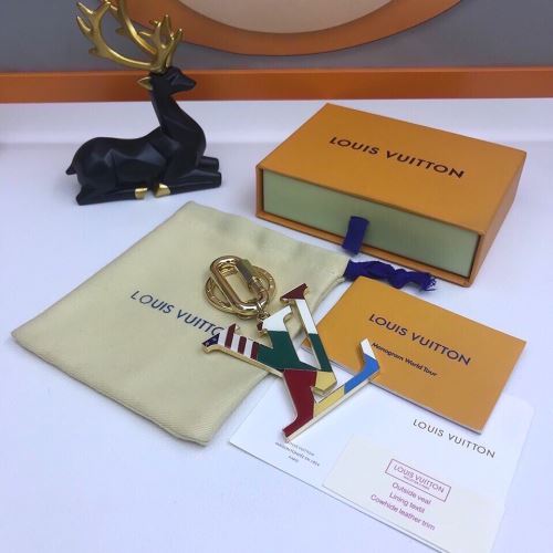 2022新作 ルイ ヴィトン LOUIS VUITTON キーホルダー 透明感のある美しさ チャーム 人気ブランド ルイ ヴィトンブランド 偽物 通販