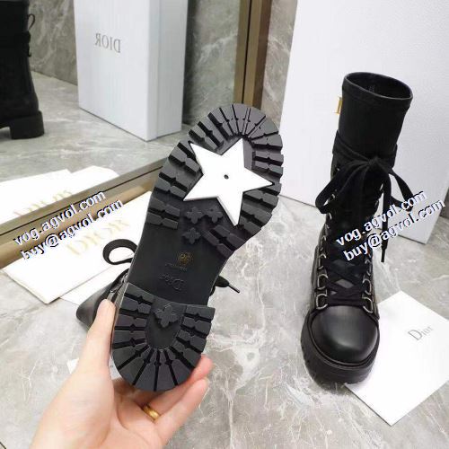 ディオールスーパーコピー 激安 2021秋冬 今買い◎得 ディオール DIOR 編上げ靴タイプ ナチュラルな素材感