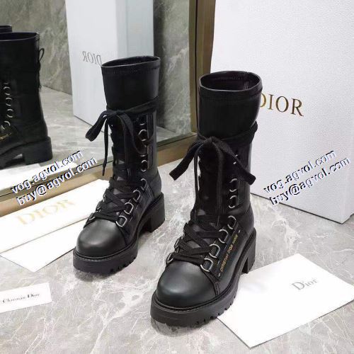 ディオールスーパーコピー 激安 2021秋冬 今買い◎得 ディオール DIOR 編上げ靴タイプ ナチュラルな素材感