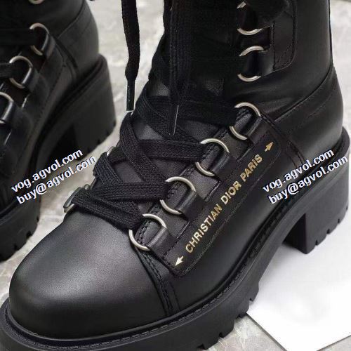 ディオールスーパーコピー 激安 2021秋冬 今買い◎得 ディオール DIOR 編上げ靴タイプ ナチュラルな素材感