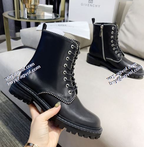 2021秋冬 リゾートスタイル 海外限定ライン ジバンシー GIVENCHY ジバンシィスーパーコピー 激安 安定感が抜群 ショートブーツ