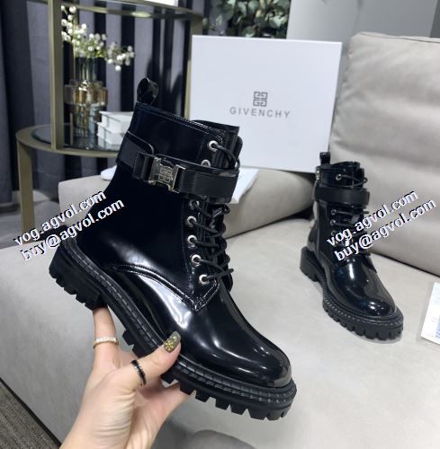 ジバンシィコピーブランド 着脱の簡単なスリップオンタイプ ジバンシー GIVENCHY 2021秋冬 リゾートスタイル 上品に着こなせ レザーシューズ靴