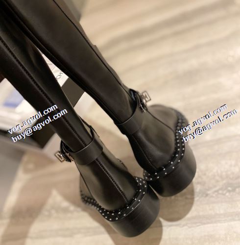 レザーシューズ靴 ジバンシィブランドスーパーコピー 2021秋冬 ジバンシー GIVENCHY 編上げ靴タイプ 脚長美脚効果がある