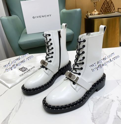 ジバンシー GIVENCHY 2色可選 ジバンシィコピー レザーシューズ靴 2021秋冬 変わらない人気を誇る クロスベルト 流行や季節に拘らないデザイン