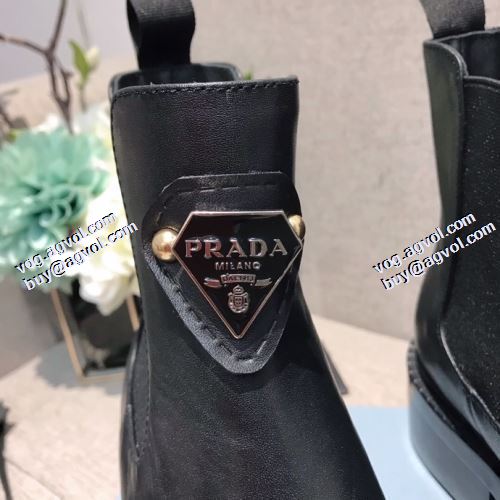 履き心地抜群 2021秋冬 プラダスーパーコピー 履き心地 レザーシューズ靴 プラダ PRADA 程よい高さ ブーツ レディース