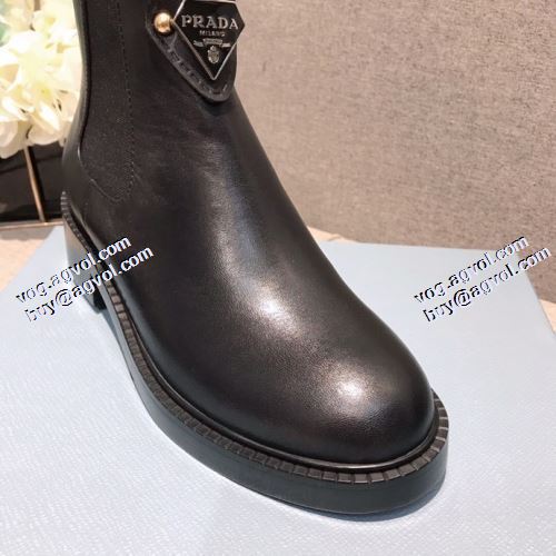 履き心地抜群 2021秋冬 プラダスーパーコピー 履き心地 レザーシューズ靴 プラダ PRADA 程よい高さ ブーツ レディース