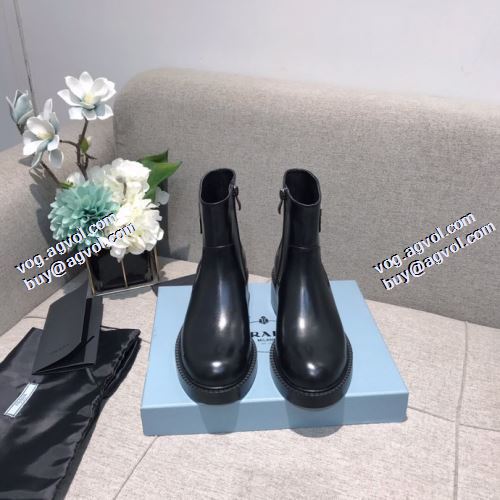 レザーシューズ靴 2021秋冬 プラダブランド 偽物 通販 汚れも目立ちにくい プラダ PRADA 安定感が抜群 足元を上品に