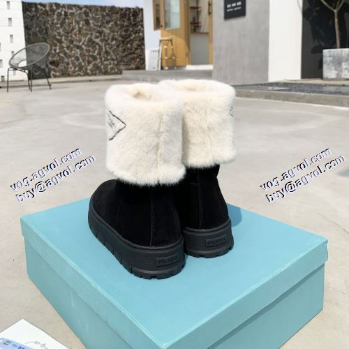 プラダコピーブランド 2021秋冬 プラダ PRADA 極上シューズ 2色可選 レザーシューズ靴 高級感ある 暖かい 