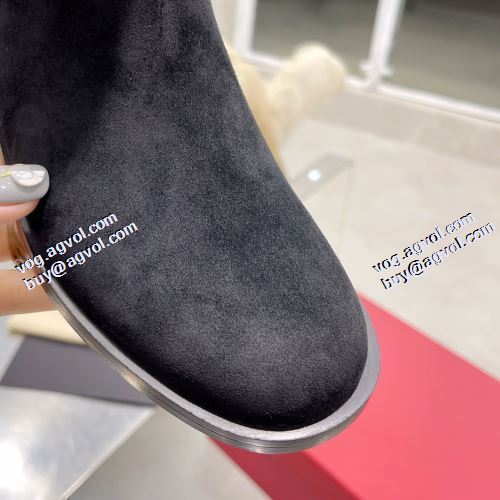 ヴァレンティノコピー 今一番HOTな新品  スエード 2021秋冬 ヴァレンティノ VALENTINO ショートブーツ  履き心地のいい バックル