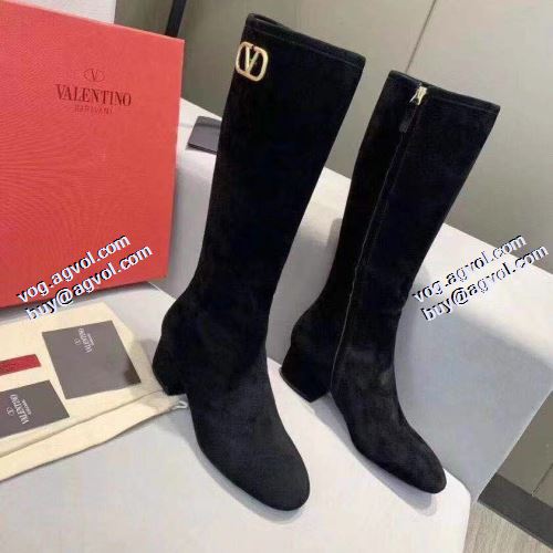 ヴァレンティノ VALENTINO レザーシューズ靴 ヴァレンティノコピー ブランド 2021秋冬 実用性に溢れるアイテム ビット付き ムートンブーツ