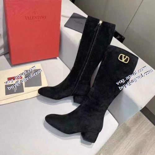 ヴァレンティノ VALENTINO レザーシューズ靴 ヴァレンティノコピー ブランド 2021秋冬 実用性に溢れるアイテム ビット付き ムートンブーツ