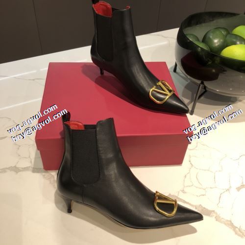 ヴァレンティノ VALENTINO 大人の雰囲気抜群 レザーシューズ靴 ヴァレンティノスーパーコピー 代引 2021秋冬 人気 ランキング