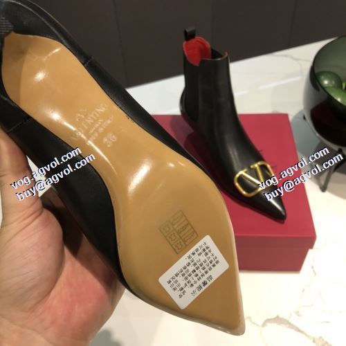 ヴァレンティノ VALENTINO 大人の雰囲気抜群 レザーシューズ靴 ヴァレンティノスーパーコピー 代引 2021秋冬 人気 ランキング