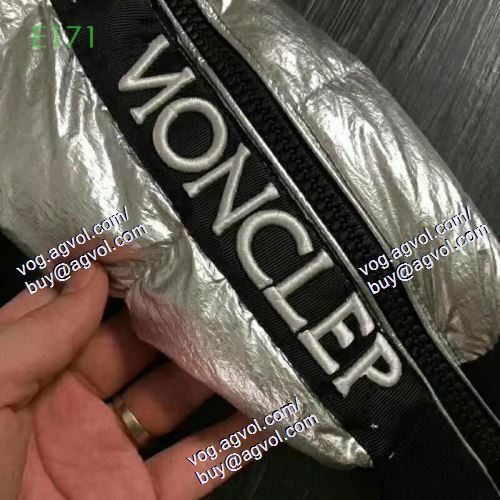 2020秋、イチオシ上品 モンクレール MONCLERブランドスーパーコピー この秋欲しいトレンド 3色可選 着心地 の良い ダウンジャケット