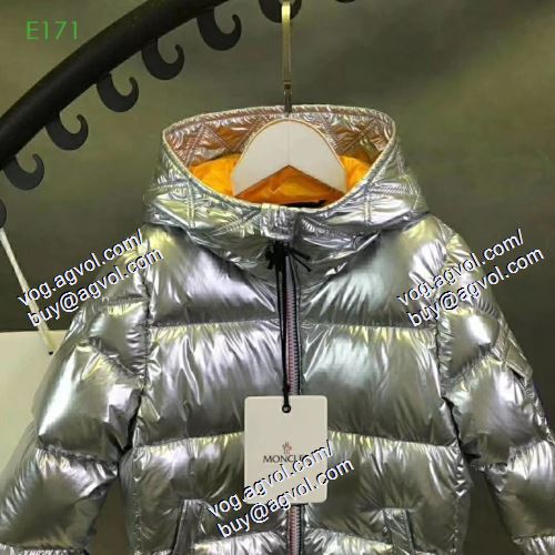 2020年秋冬新色続々登場 モンクレールブランド コピー じわじわと人気上昇中 MONCLER 高級感ある　ダウンジャケット 3色可選