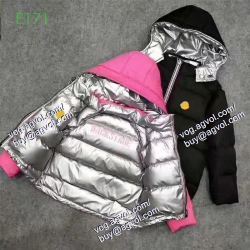 MONCLER 2色可選 ダウンジャケット 身体を保温できる モンクレールスーパーコピー 2020秋冬人気色おすすめ 秋冬を彩る一着