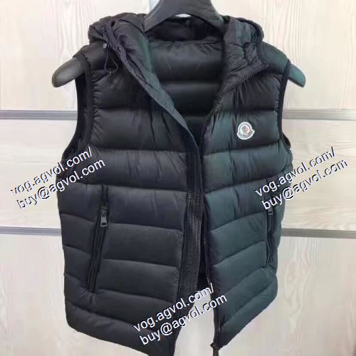 クラシカルな雰囲気と抜け感 MONCLER 防風性にも優れた ダウンベスト 2020秋冬最安価格新品 モンクレールコピーブランド