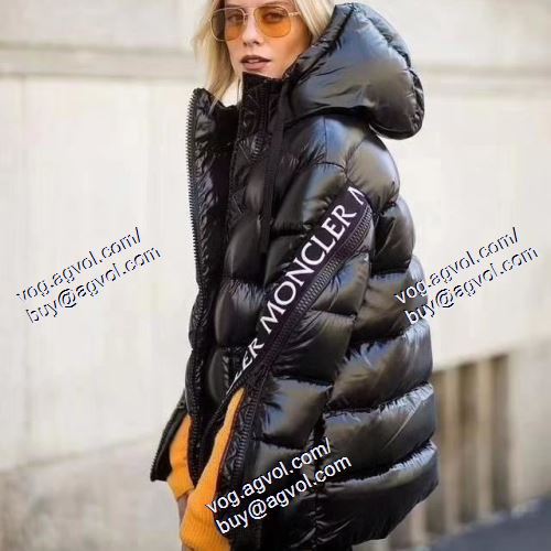 ダウンジャケット2020-20秋冬取り入れやすい MONCLER偽物ブランド モンクレール 人気ファッション雑誌でも掲載