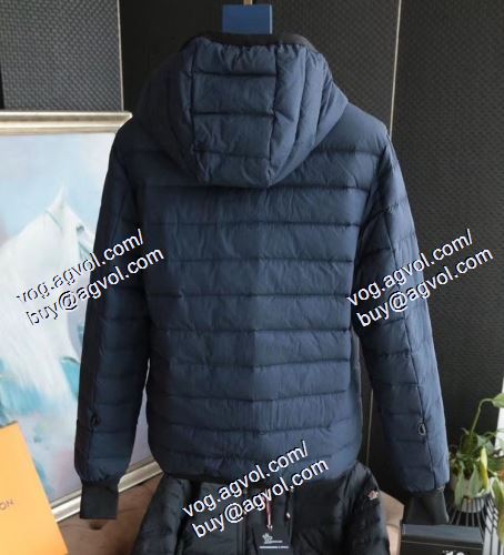 2020-20秋冬トレンドファッション MONCLER モンクレールブランド コピー 大人っぽい雰囲気を出せる ダウンジャケット メンズ