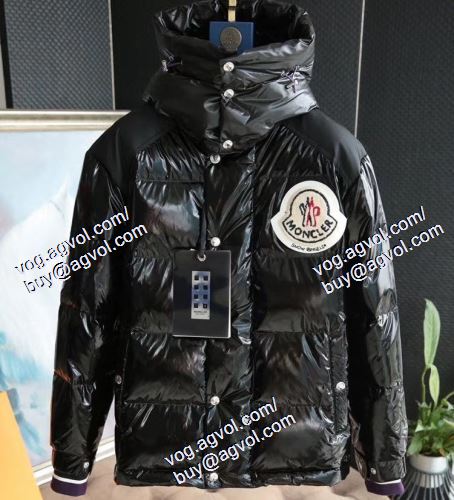 MONCLER 最高にCOOL秋冬新作 2020年秋冬に欠かせない モンクレールブランド 偽物 通販 ダウンジャケット2色可選 秋めいてくるとシックな着こなし