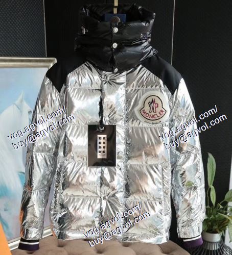 MONCLER 最高にCOOL秋冬新作 2020年秋冬に欠かせない モンクレールブランド 偽物 通販 ダウンジャケット2色可選 秋めいてくるとシックな着こなし