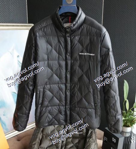 都会的な雰囲気を演出 モンクレールコピーブランド 2020-20秋冬取り入れやすい MONCLER ダウンジャケットカジュアルに着こなせるデザイン