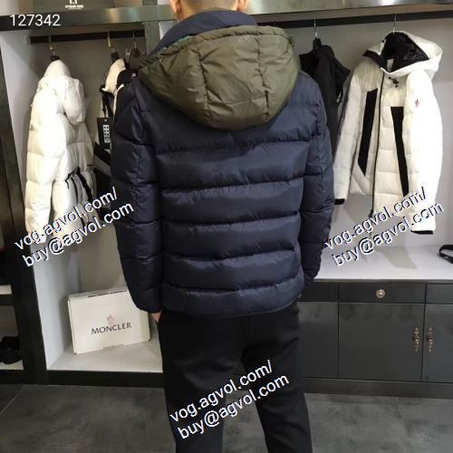 19FW 支持率が高い秋冬最新作 MONCLER モンクレールブランドコピー 秋冬コーデの定番アイテム 多色可選 ダウンジャケットトレンド感アップ