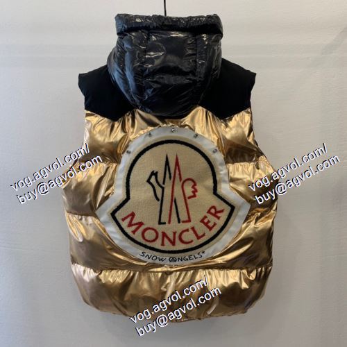 極力シンプルなデザイン ダウンジャケット 秋冬シーズンに合わせたコーデ MONCLERコピー エレガントコート