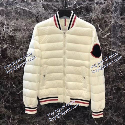20/21AW 人気新品★超特価★ MONCLERブランドスーパーコピー ダウンジャケット メンズ 爽やかな心躍るコーディネート モンクレール 2色可選 秋冬によく似合う