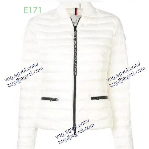 流行色2020秋冬に取り入れたい MONCLER モンクレールコピーブランド お洒落で秋冬 スタイリッシュな印象 ダウンジャケット 2色可選