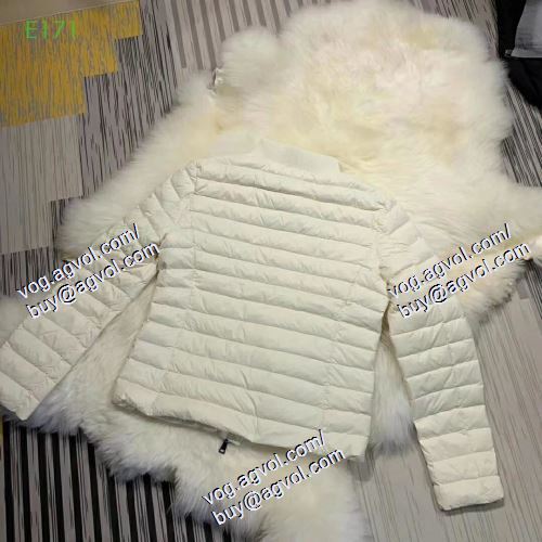 流行色2020秋冬に取り入れたい MONCLER モンクレールコピーブランド お洒落で秋冬 スタイリッシュな印象 ダウンジャケット 2色可選