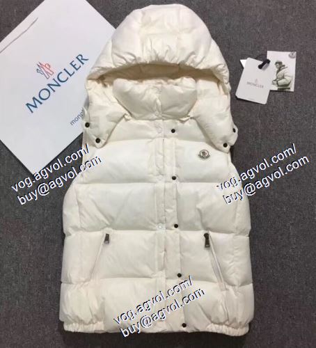 更にトレンドが急上昇中 MONCLER 2020秋冬新作の相棒を大公開 モンクレール偽物ブランド 肌寒い季節に欠かせない
