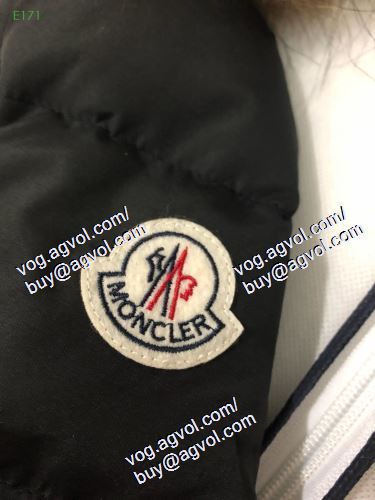 2020秋冬に復活を遂げた大注目の新作 MONCLER 大人かわいい秋冬コーデを楽しみ ダウンジャケット モンクレールスーパーコピー
