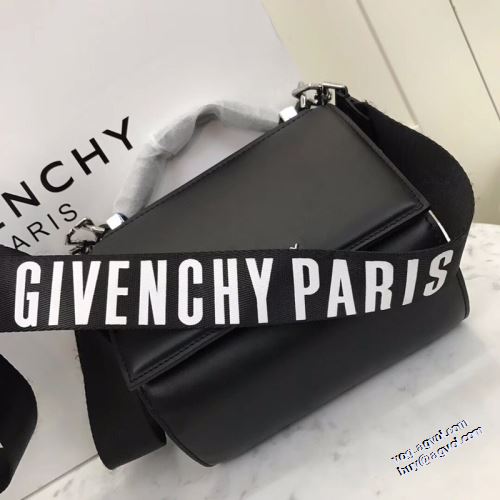 ジバンシー GIVENCHY 手持ち&ショルダー掛け バランスのいい大きさ 落ち着いた質感 ジバンシィ偽物ブランド 2022新作 収納力のよい