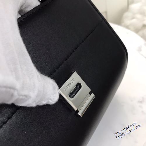 ジバンシー GIVENCHY 手持ち&ショルダー掛け バランスのいい大きさ 落ち着いた質感 ジバンシィ偽物ブランド 2022新作 収納力のよい