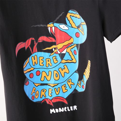 2色可選 高品質 海外セレブ愛用 大花プリント 2022新作 ラウンドネック 半袖Tシャツ 自然な肌触り モンクレールブランド コピー