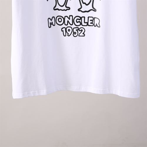 個性的なデザ ラウンドネック 半袖Tシャツ 2022新作 2色可選 消臭抗菌効果がある クールビズ 吸汗性に優れ ドライ モンクレールスーパーコピー 激安