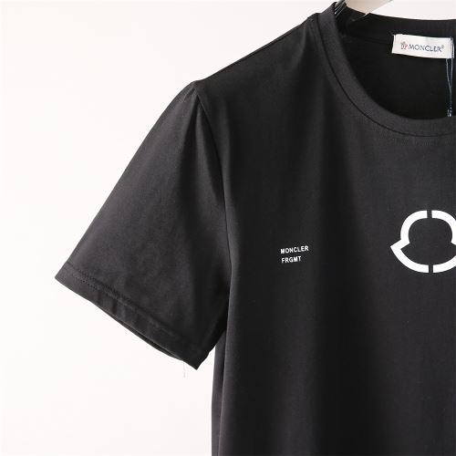 無地 優しいフィット感 乾きやすい モンクレールコピーブランド 人気 ランキング 2色可選 ラウンドネック 半袖Tシャツ 2022新作