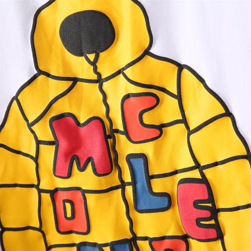 ラウンドネック プリント 半袖Tシャツ 2022新作 オリジナル 快適な着心地 モンクレール偽物ブランド お洒落に魅せる 2色可選