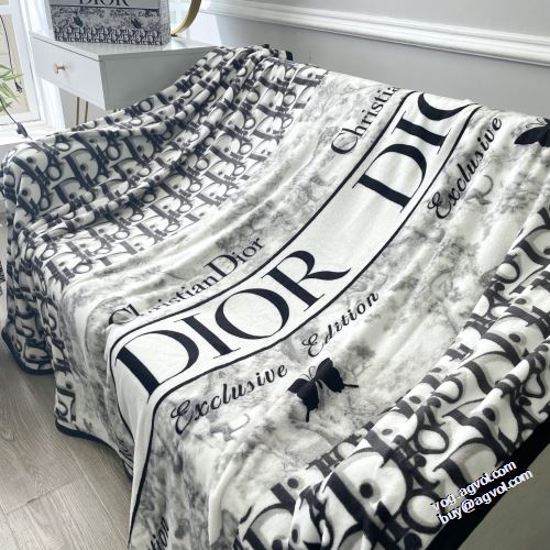 2022新作 ディオール DIOR ブランケット ディオールブランド コピー 活用できるアイテム 暖かく ふんわりやわらか