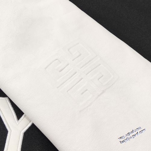 2022新作 ジバンシー GIVENCHY 綿入れ ファション性の高い ジバンシィブランドコピー ショートパンツ 確定となる上品 スタイリッシュなデザイン