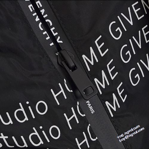 ジバンシィブランドスーパーコピー 一番人気の新作はこれ 2022新作 ジバンシー GIVENCHY フィルパワーの高い ダウンジャケット リバーシブル仕様
