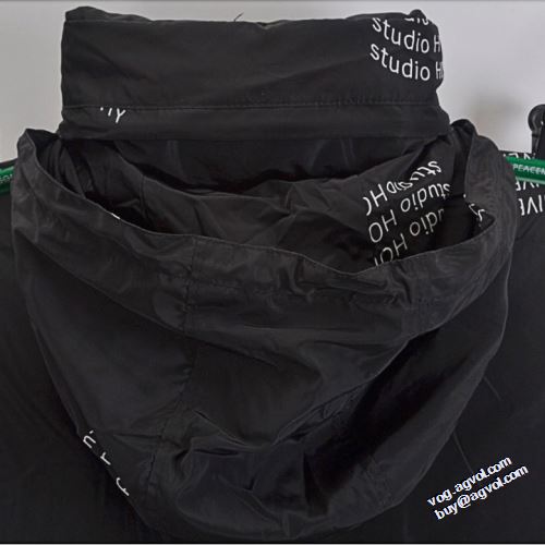 ジバンシィブランドスーパーコピー 一番人気の新作はこれ 2022新作 ジバンシー GIVENCHY フィルパワーの高い ダウンジャケット リバーシブル仕様