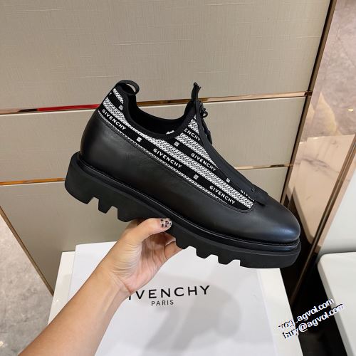紐なし ジバンシィ偽物ブランド 優美なお出かけスタイル 大人の雰囲気抜群 2022新作 ジバンシー GIVENCHY シューズ
