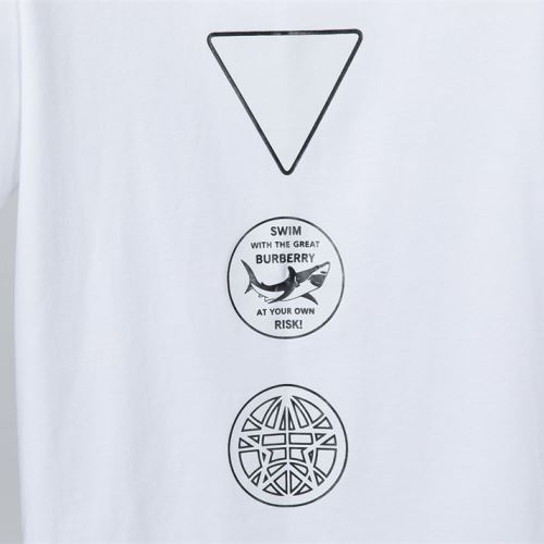 流行に関係なく長年愛用できる 2022新作 バーバリーコピー 半袖Tシャツ ブランド 魅力ファッション 2色可選 デザイン性の高い プリント