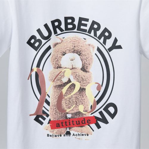 レジャー 2色可選 バーバリーブランド 偽物 通販 半袖Tシャツ 豊富なサイズ 2022新作 収縮性のある 超目玉 お洒落に魅せる