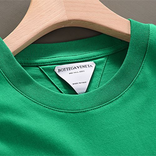偽物ブランド 2022新作 コピー ブランド ブランド コピー 半袖Tシャツ 高品質 人気 カッコいい印象を付ける ラウンドネック