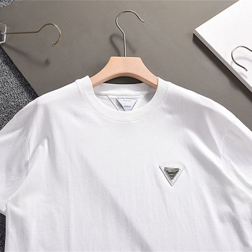 収縮性のある スーパーコピー 2022新作 人気商品登場 コピー ブランド ブランド コピー 半袖Tシャツ 快適な着心地 3色可選