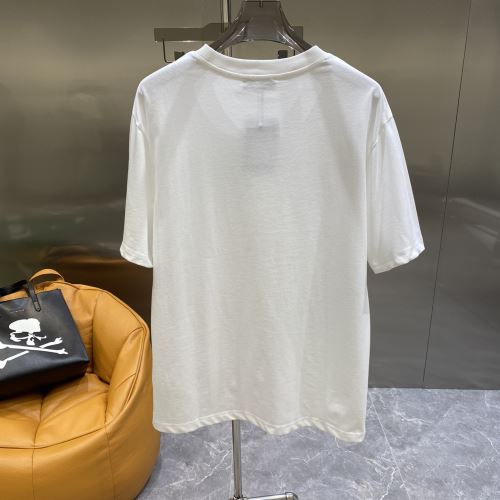 柔らかい手触り ブランド コピー 2022新作 半袖Tシャツ セレブ愛用の超人気商品 2色可選 デザイン性の高い 収縮性のある