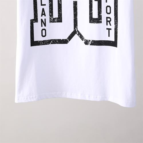 2色可選 レジャー シンプル 薄手 ドライ 2022新作 存在感のある ドルチェ＆ガッバーナ Dolce&Gabbana 半袖Tシャツ ラウンドネック D&Gブランド コピー